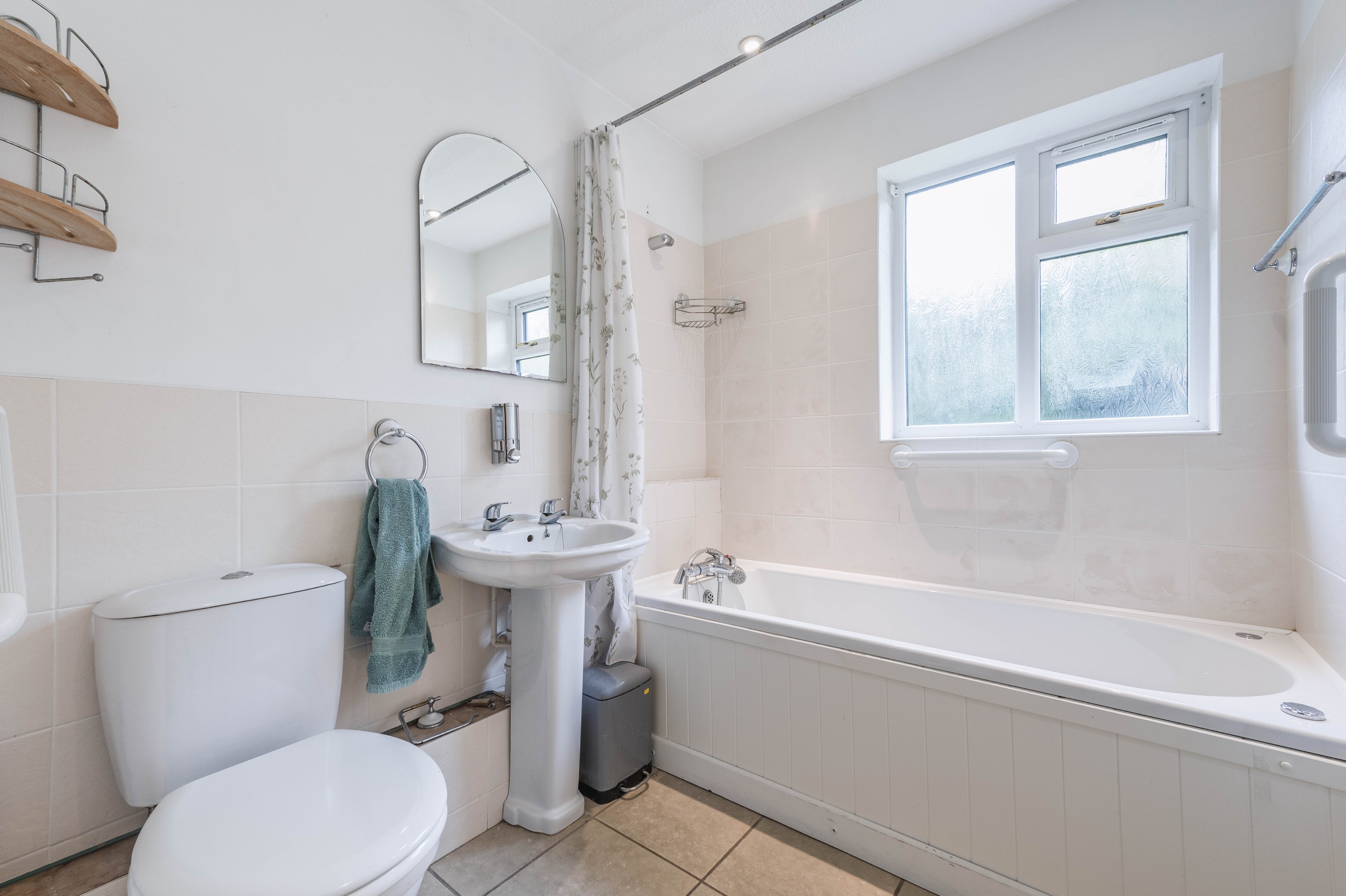 Station Meadow, Bourton-On-The-Water, GL54