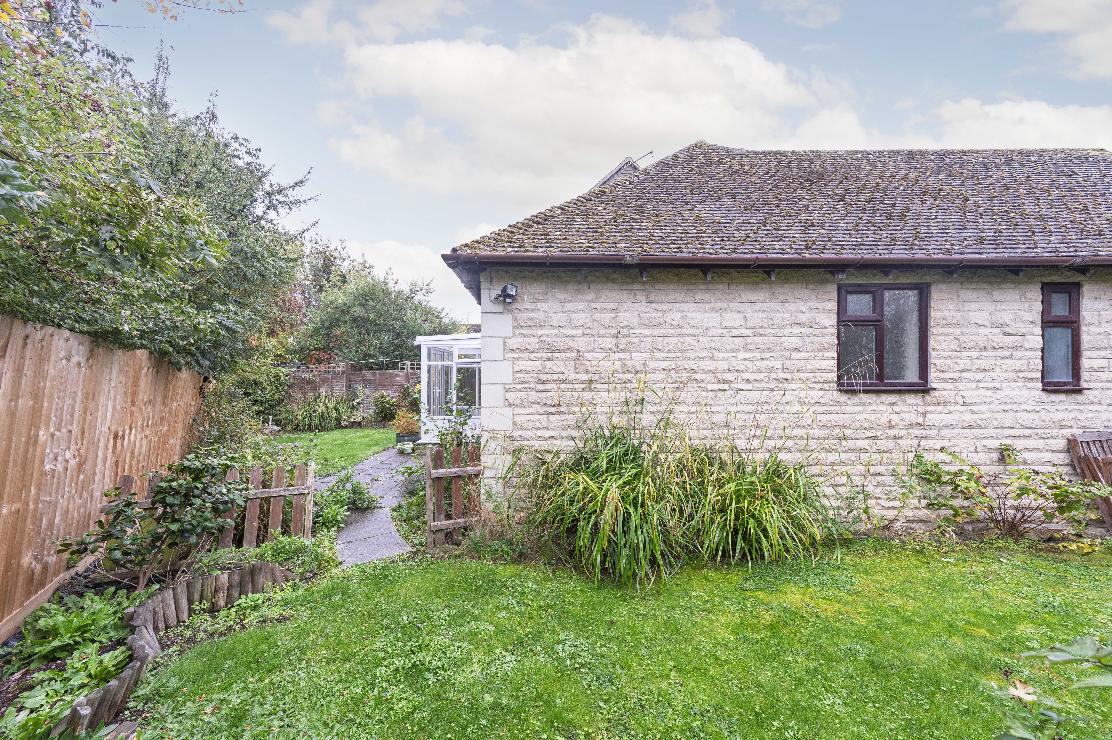 Station Meadow, Bourton-On-The-Water, GL54