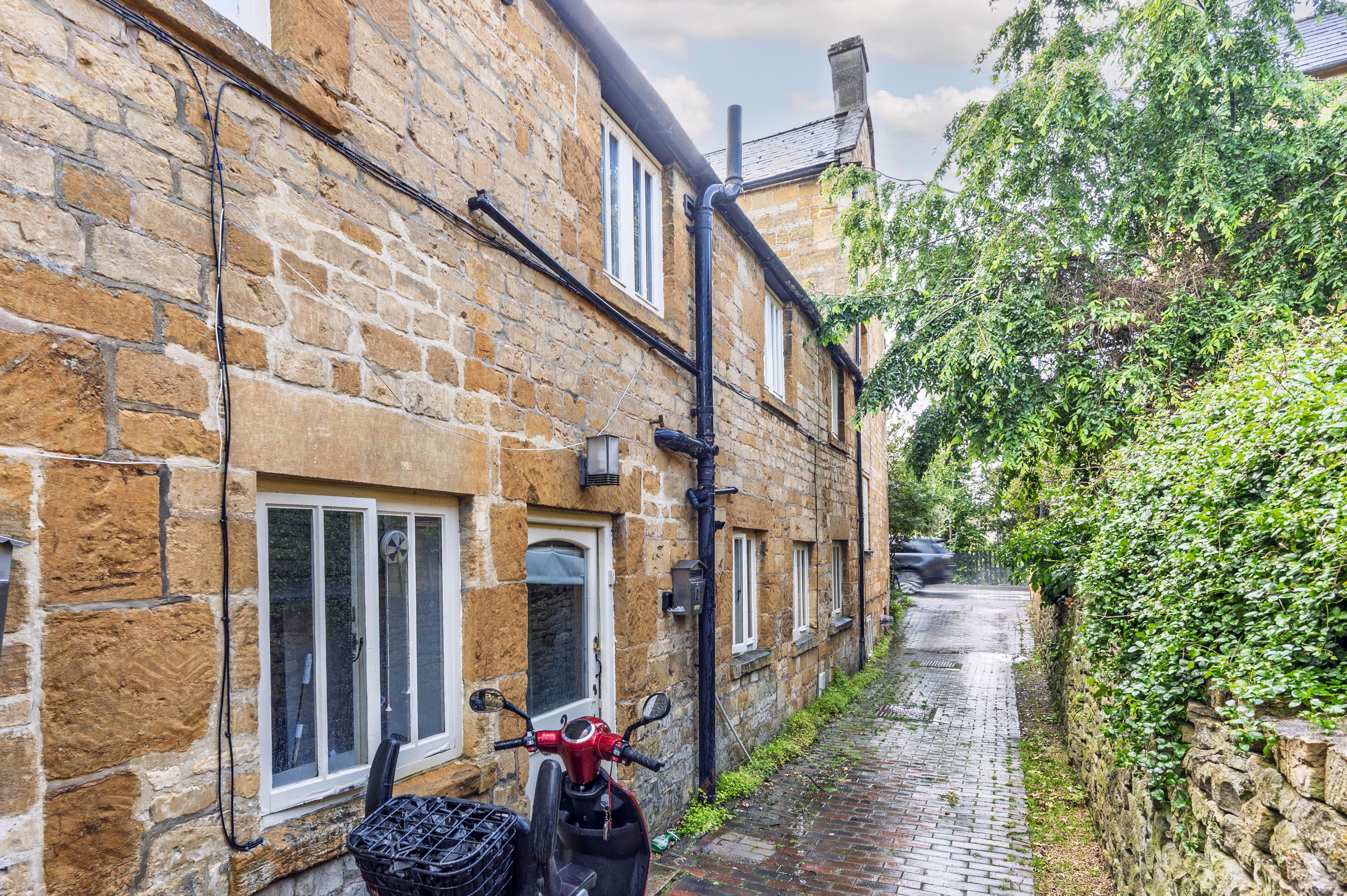 Oxford Street, Moreton-In-Marsh, GL56