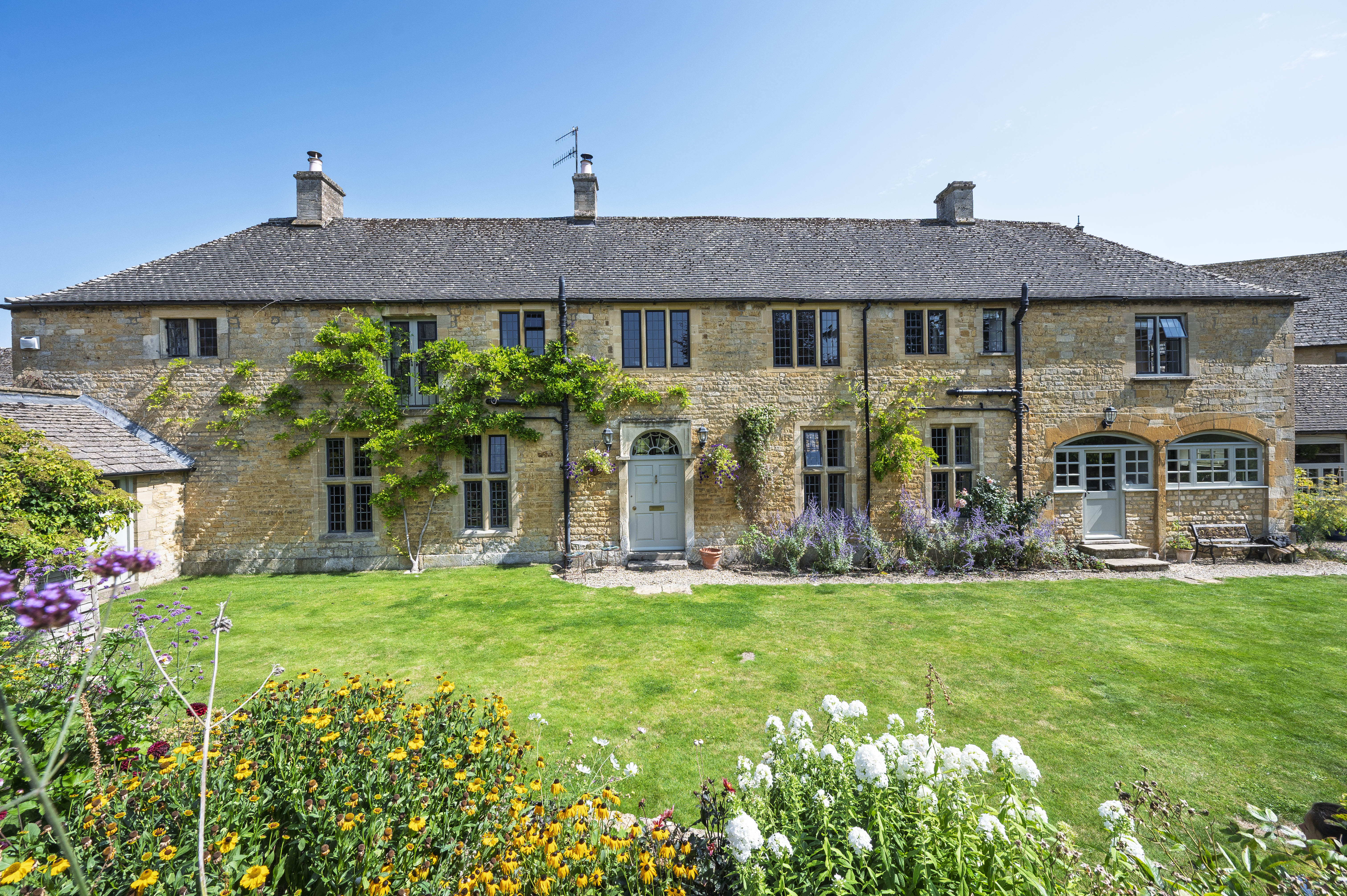 High Street, Bourton-On-The-Water, GL54