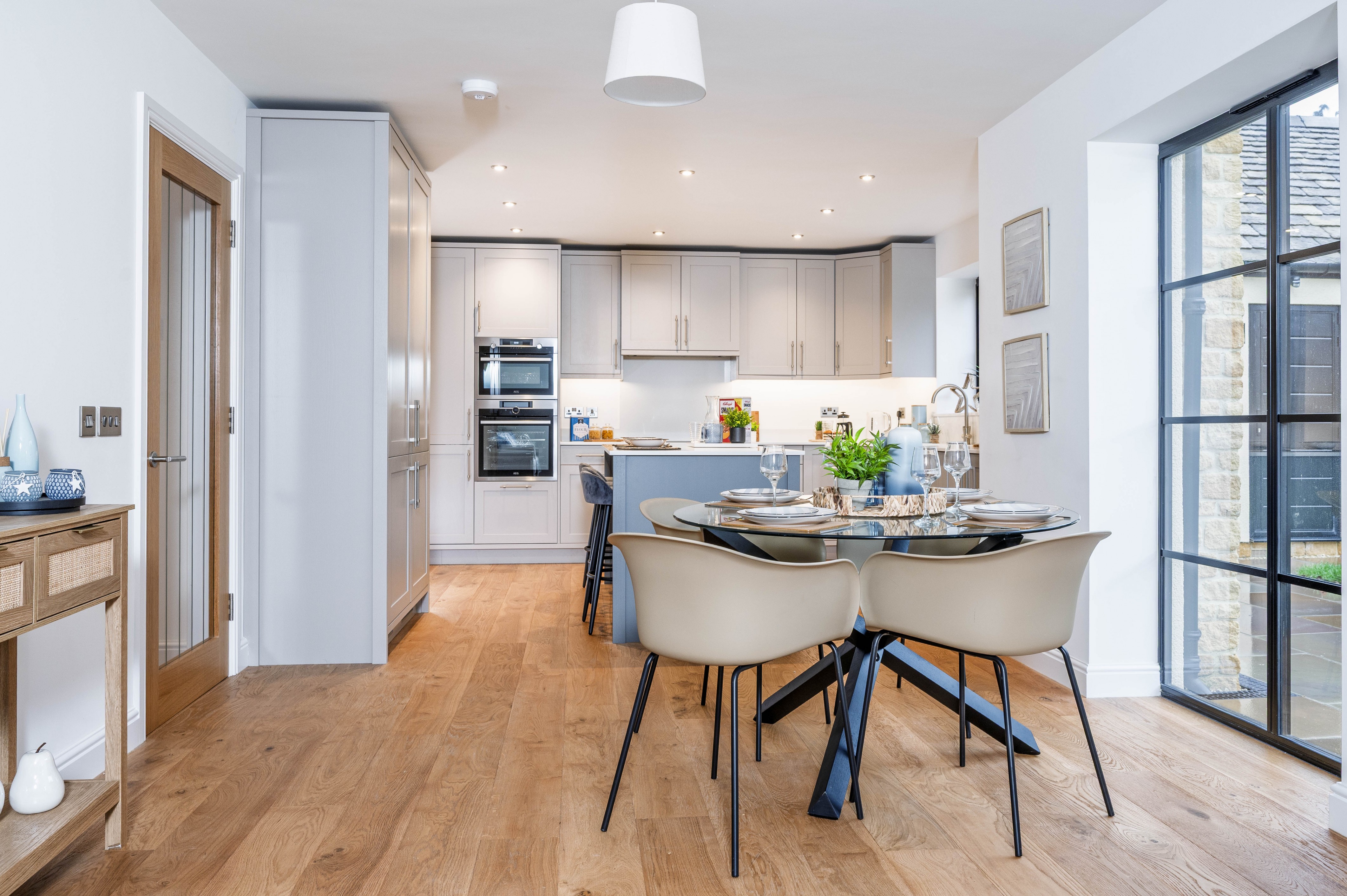 2 Grove Court, Station Road, GL54