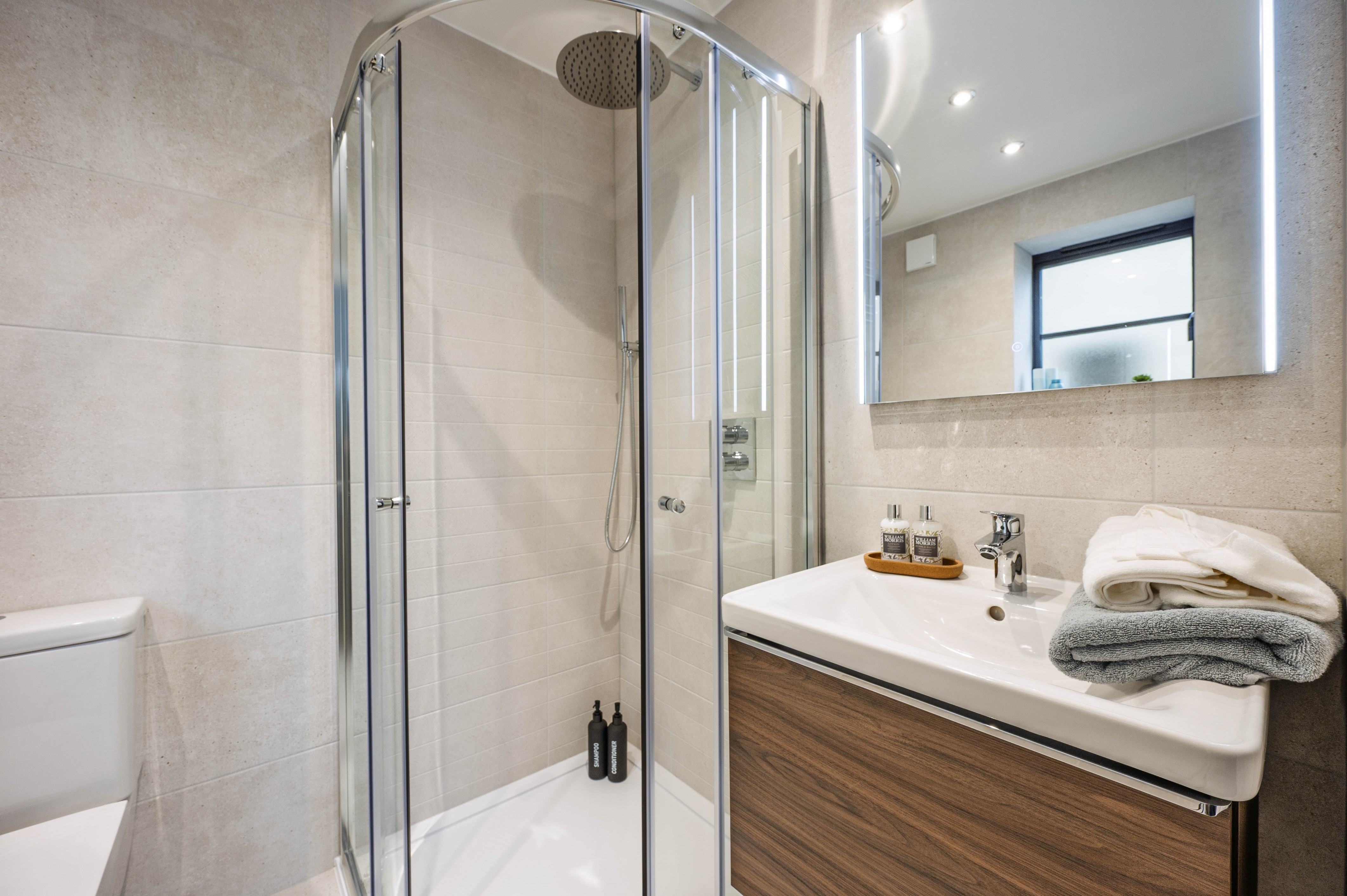 2 Grove Court, Station Road, GL54