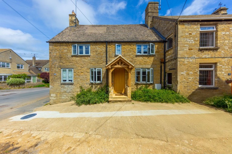 High Street, Milton-Under-Wychwood, OX7