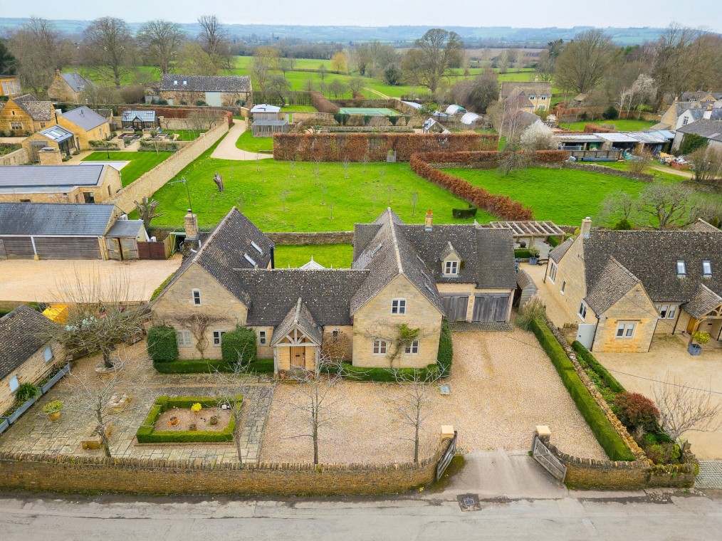 Cozens Lane, Kingham, OX7