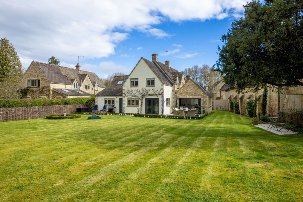 Station Road, Shipton-Under-Wychwood, OX7