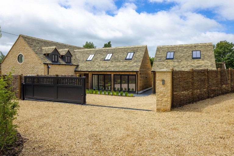 Field Gate, Milton-under-Wychwood, OX7