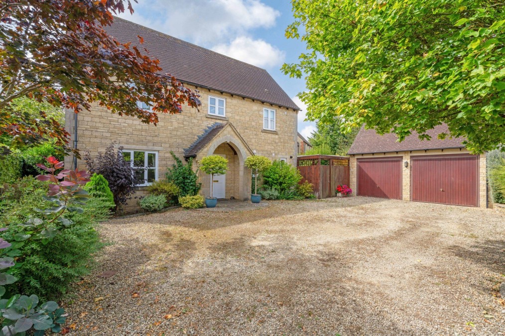 Smith Barry Road, Upper Rissington, GL54