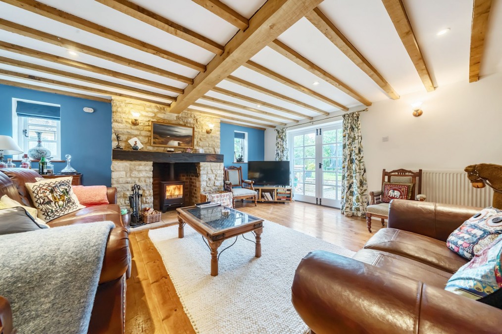 Enstone Road, Middle Barton, OX7