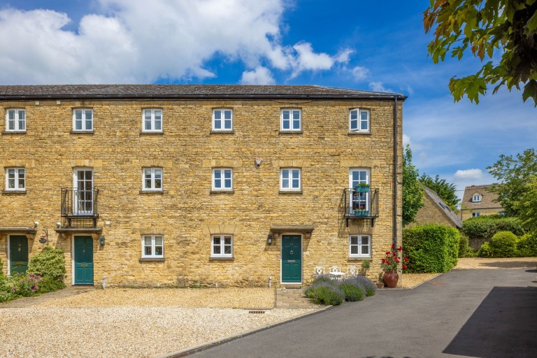 Cotshill Gardens, Chipping Norton, OX7