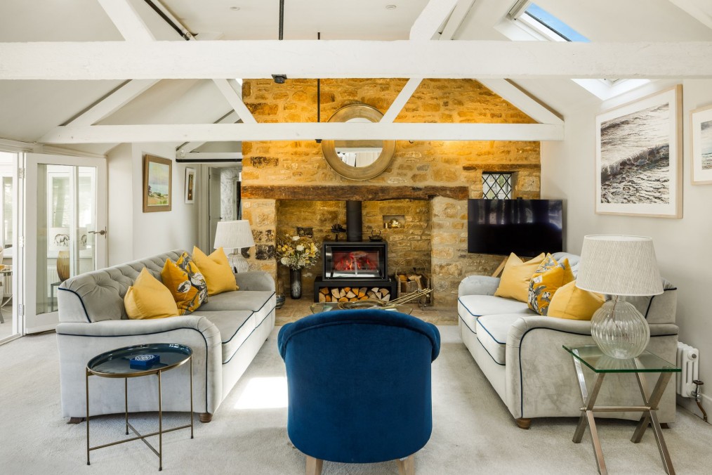 Manor Farm Close, Kingham, OX7