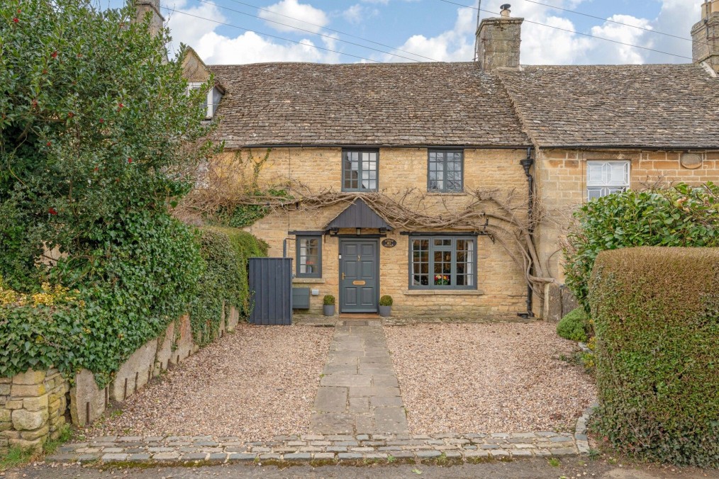 High Street, Milton-Under-Wychwood, OX7