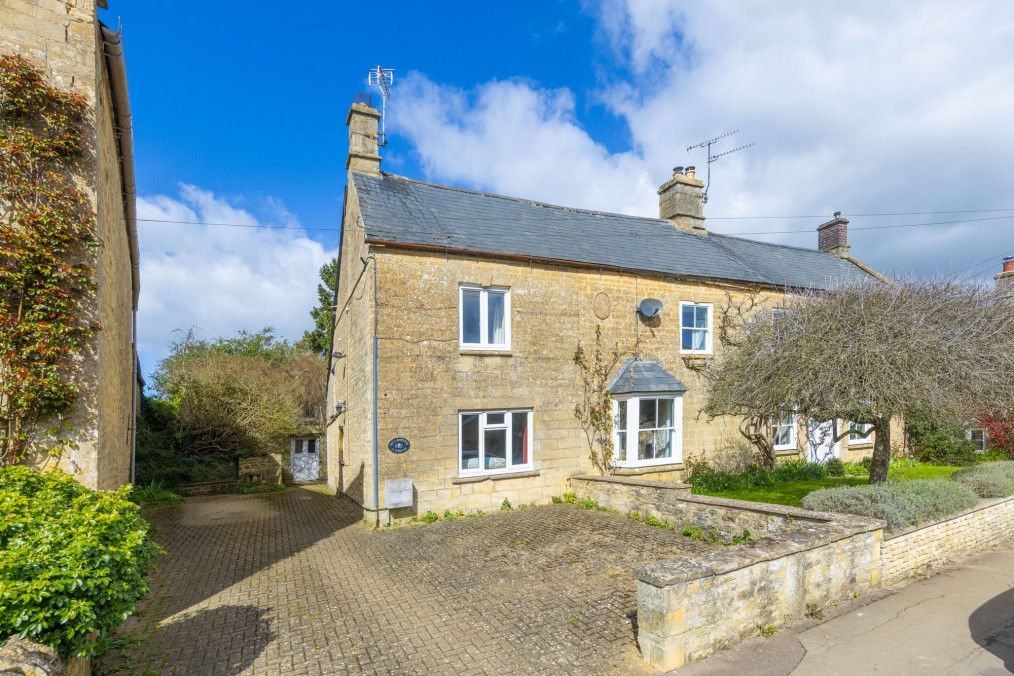 High Street, Milton-Under-Wychwood, OX7