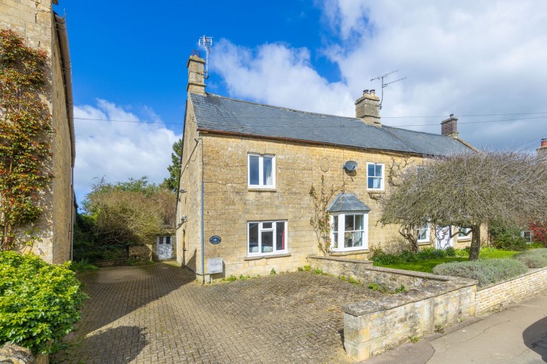 High Street, Milton-Under-Wychwood, OX7