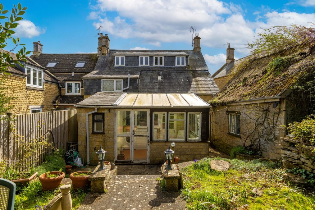 High Street, Milton-Under-Wychwood, OX7