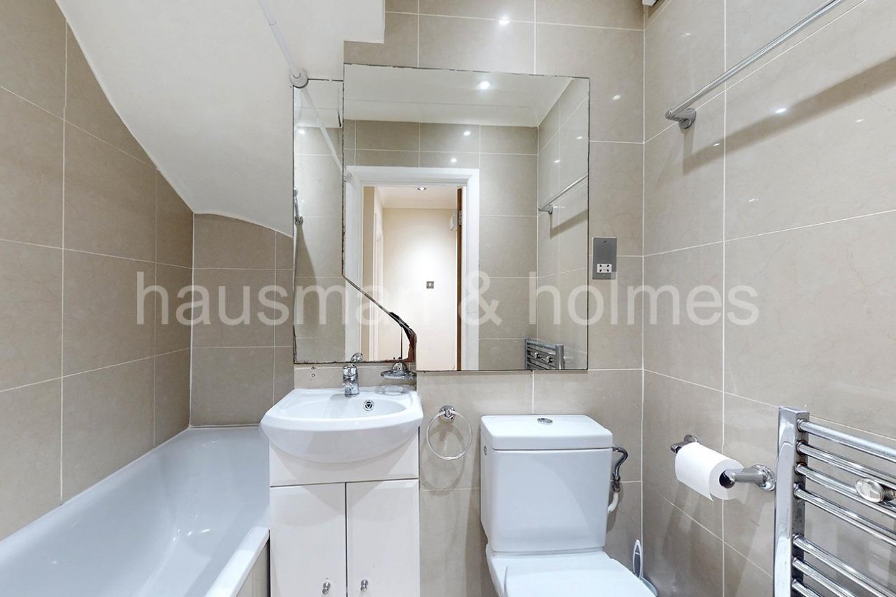 Golders Green Crescent, NW11