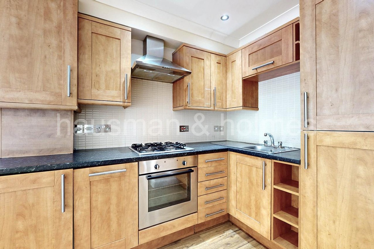 Golders Green Crescent, NW11