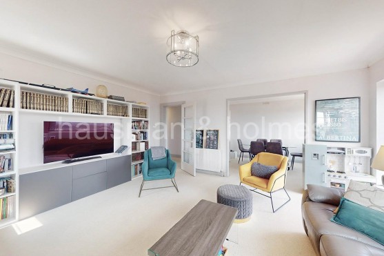 Mulberry Close, London