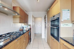 Mulberry Close, London