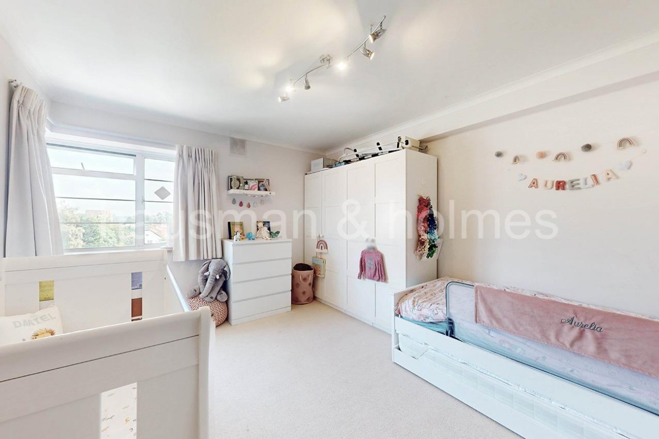Mulberry Close, London