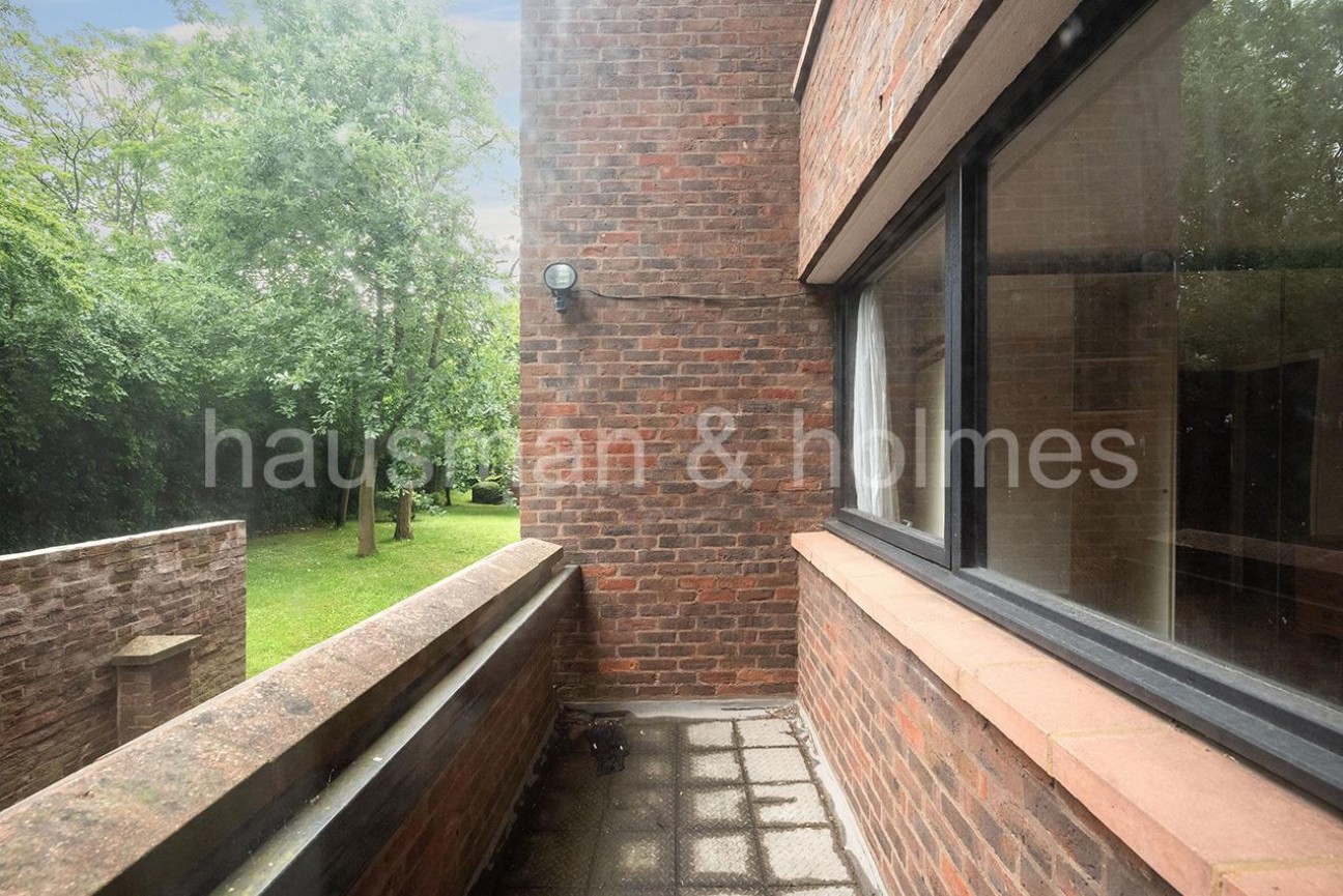 Chandos Way, NW11