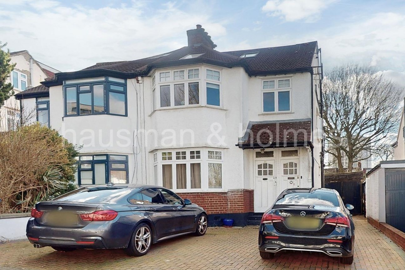 Llanvanor Road, NW2