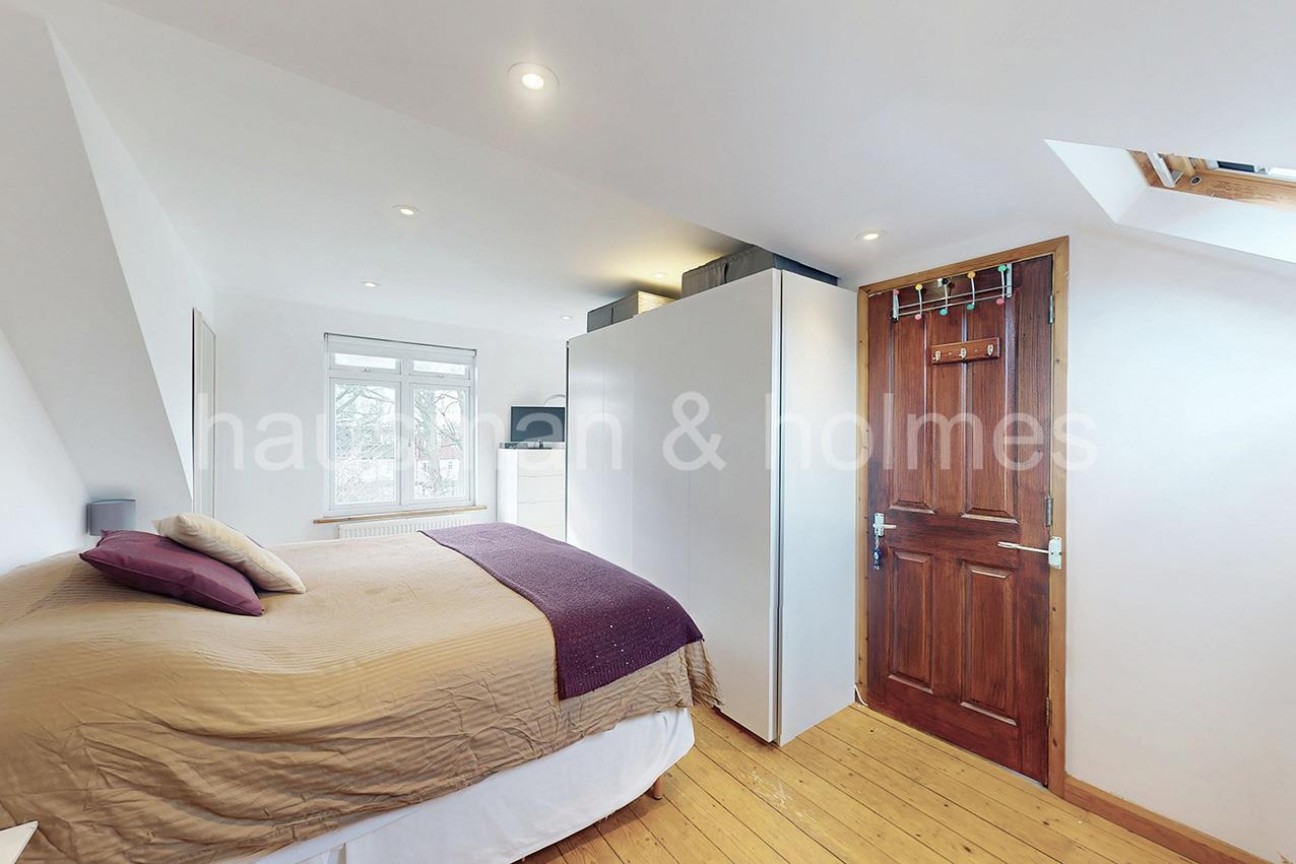 Llanvanor Road, NW2
