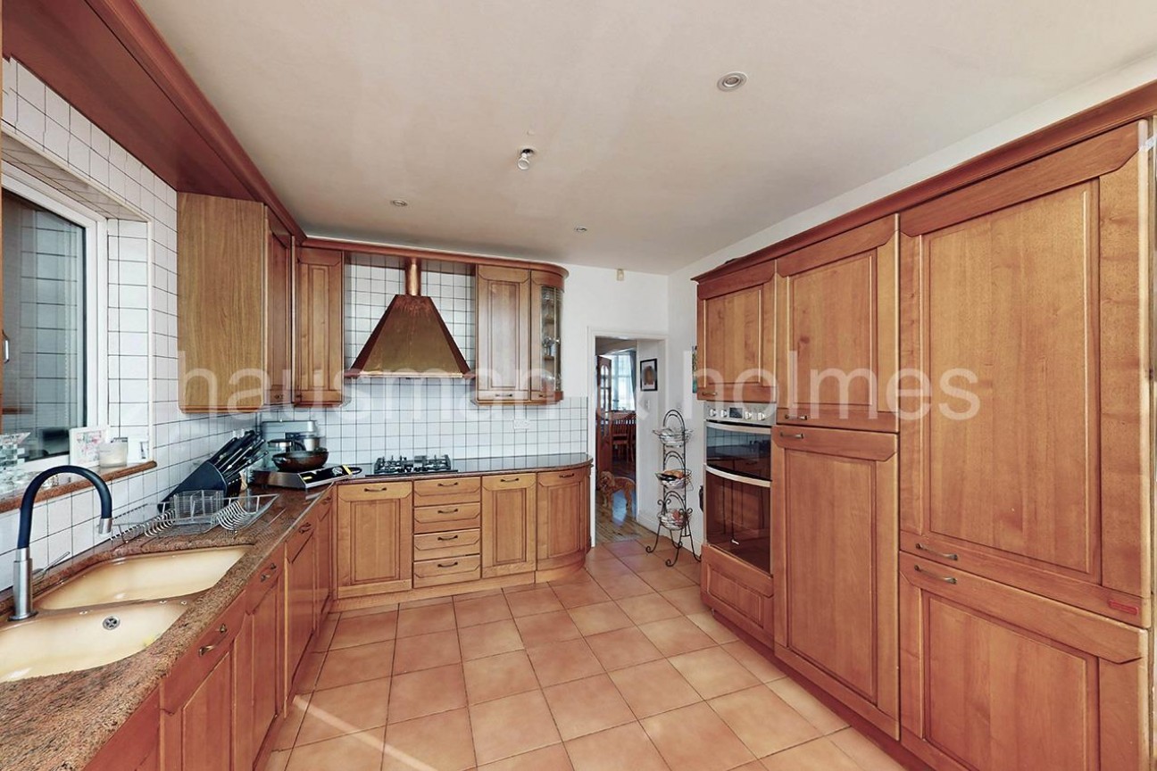 Allington Road, NW4