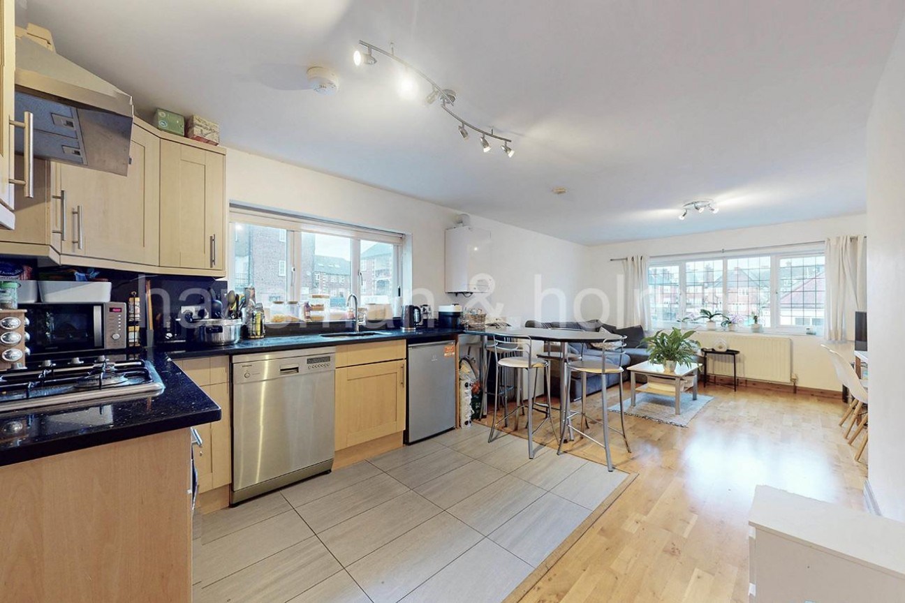 Allington Road, NW4