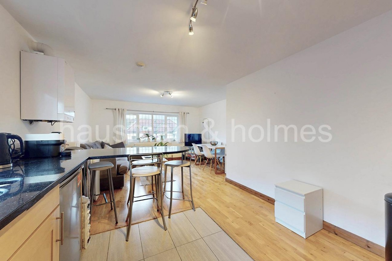 Allington Road, NW4