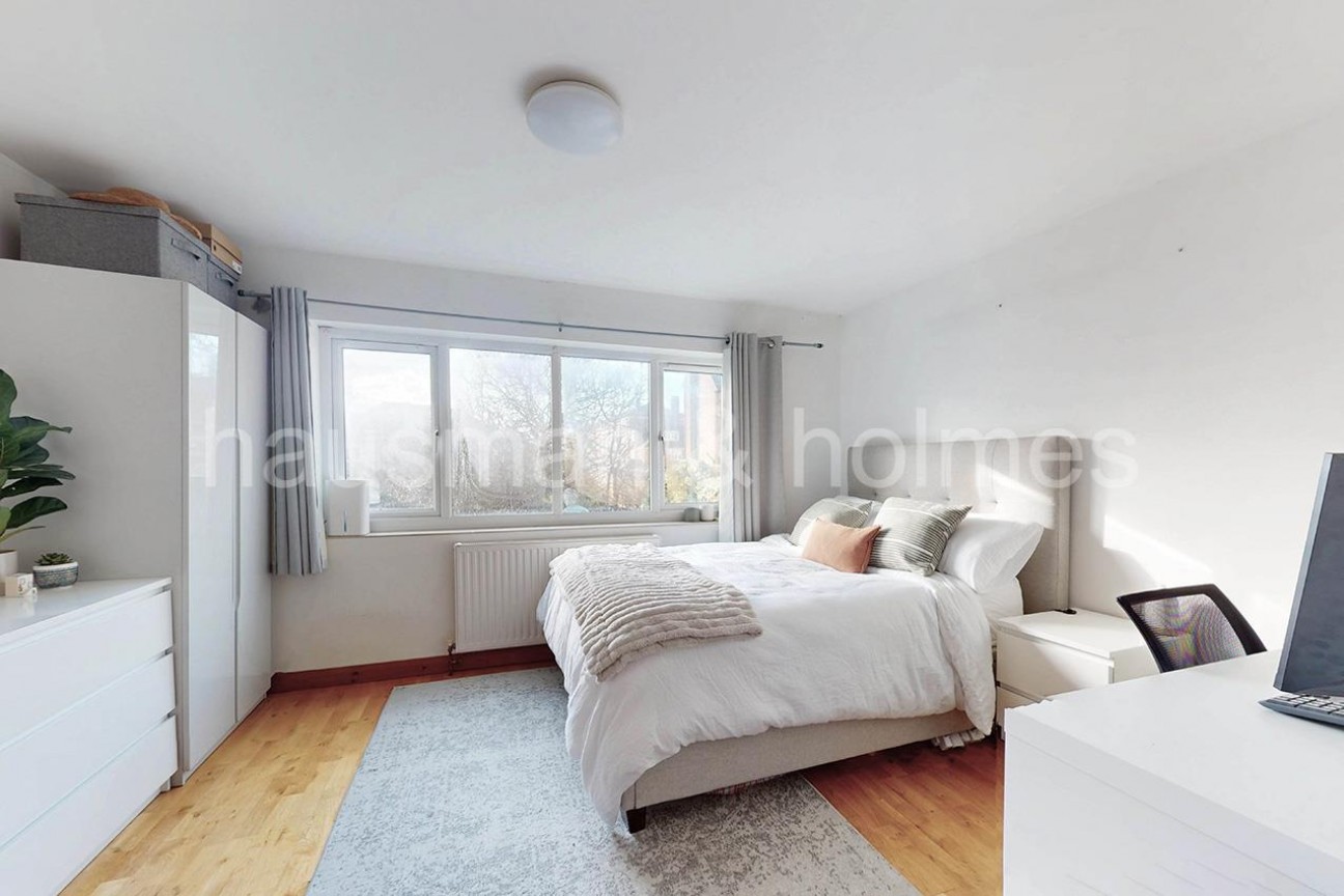 Allington Road, NW4