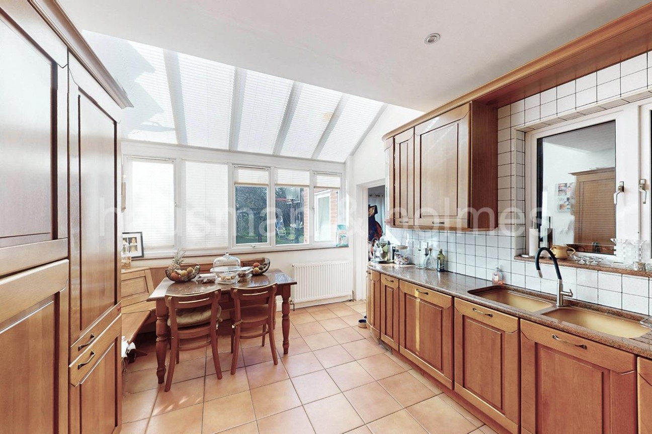 Allington Road, NW4