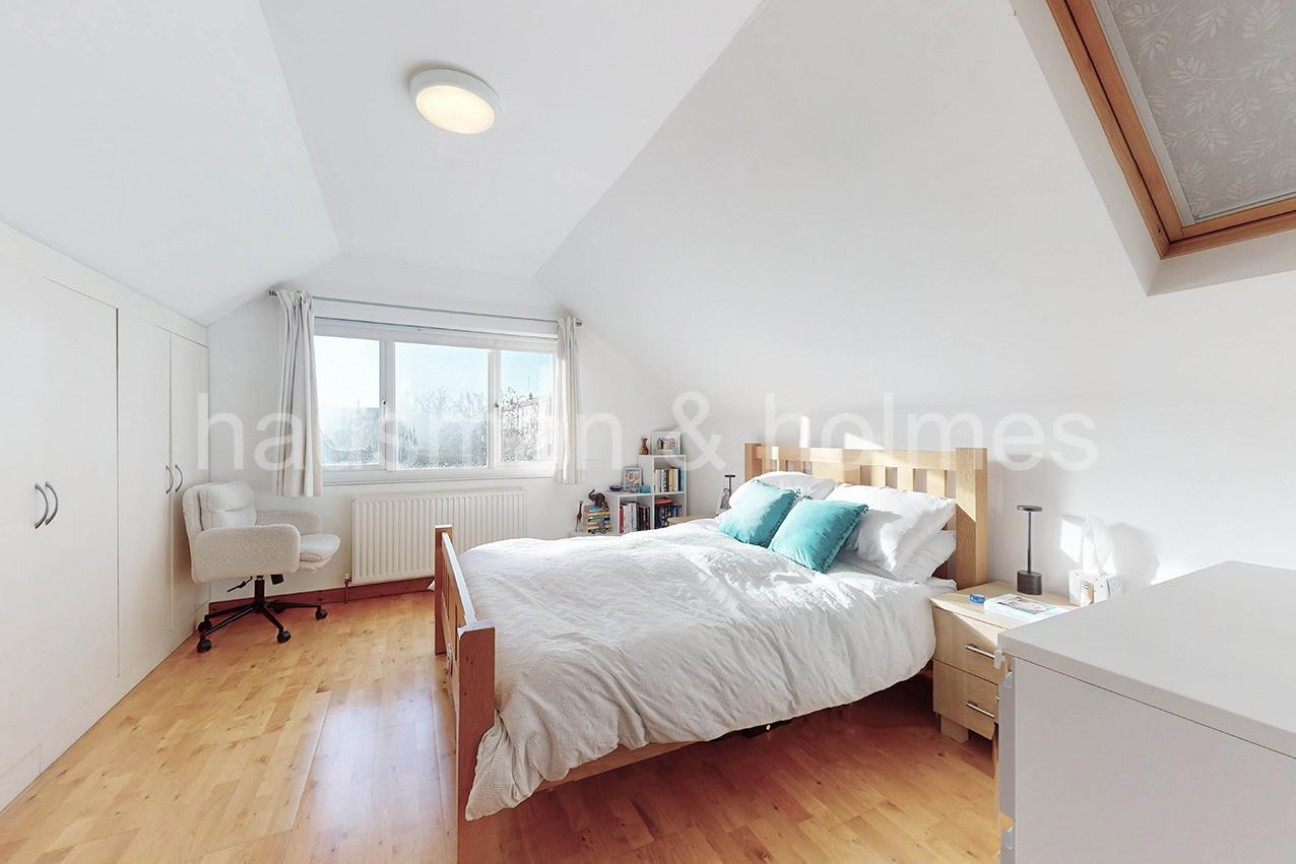 Allington Road, NW4