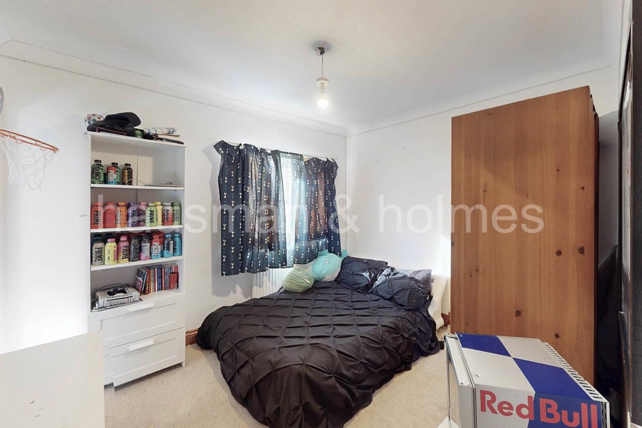 Allington Road, NW4