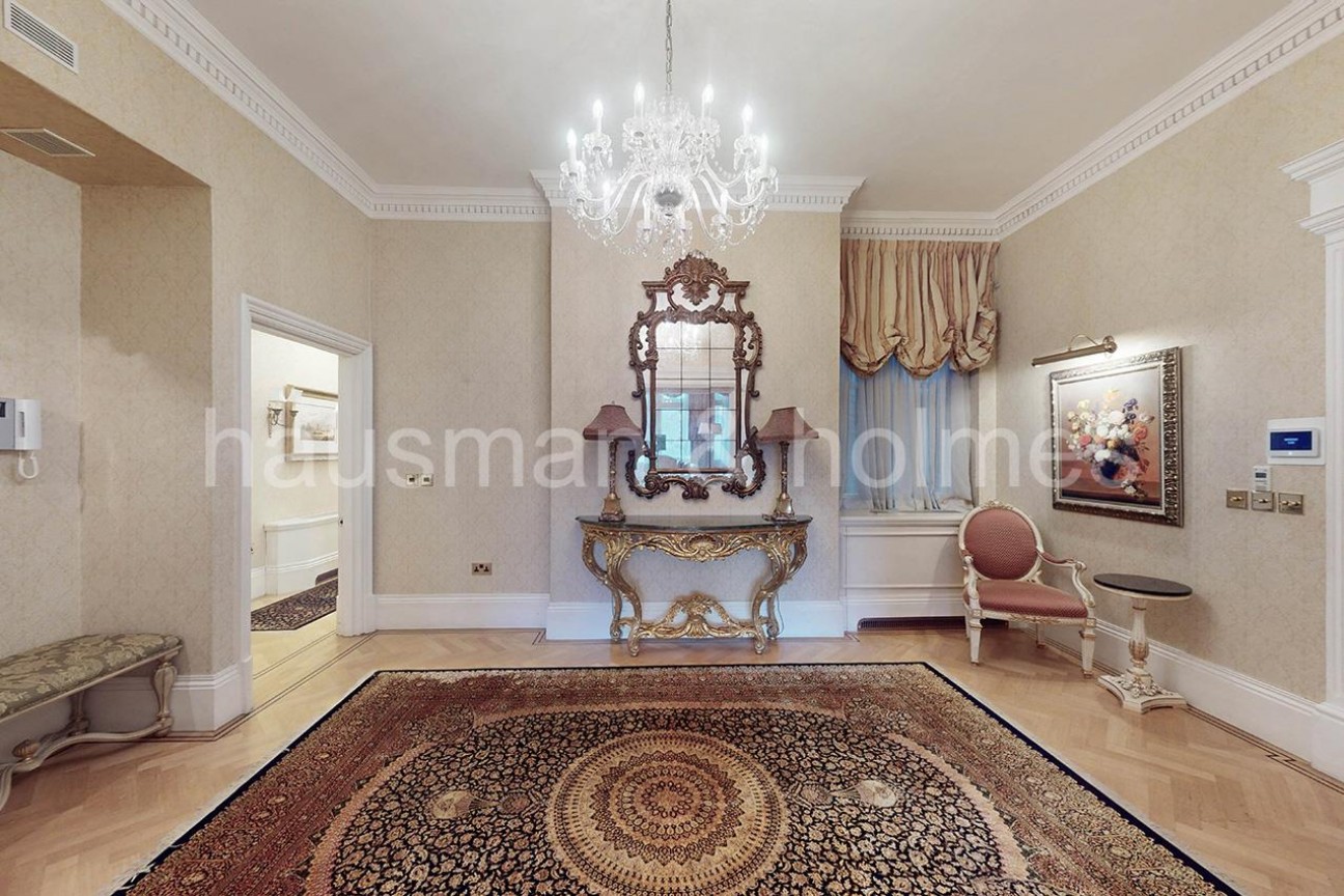 Cumberland House, Kensington Road, W8