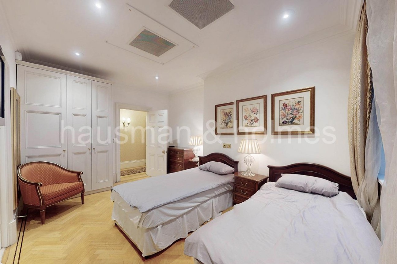 Cumberland House, Kensington Road, W8