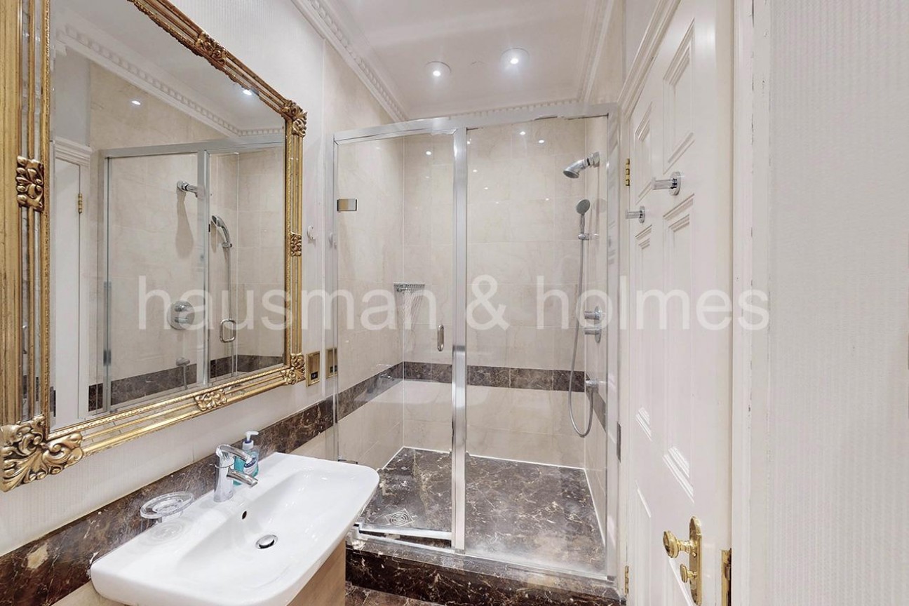 Cumberland House, Kensington Road, W8