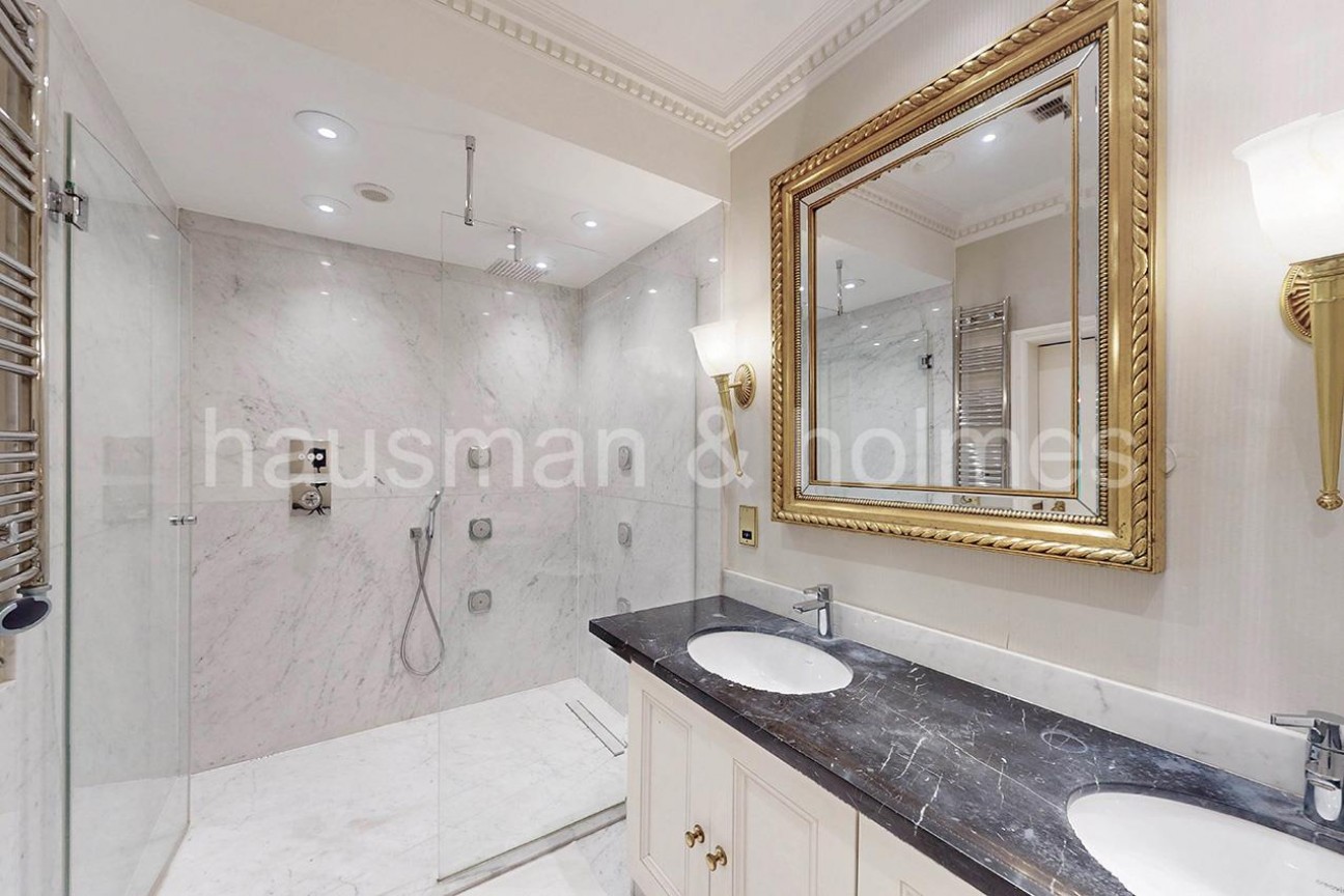 Cumberland House, Kensington Road, W8