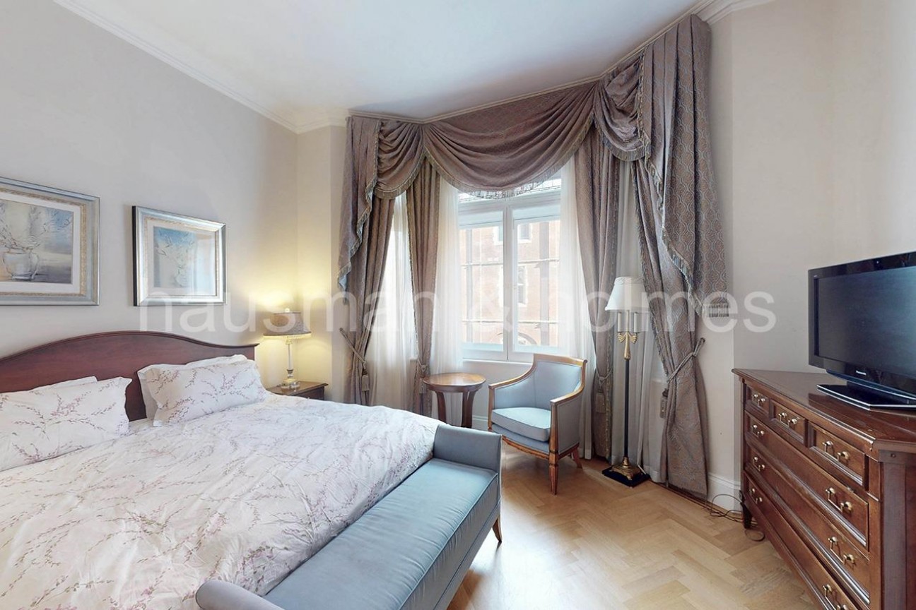 Cumberland House, Kensington Road, W8