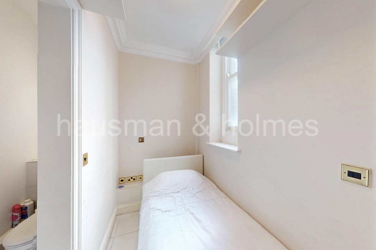 Cumberland House, Kensington Road, W8
