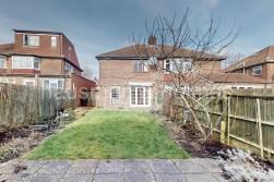 Cotswold Gardens, NW2