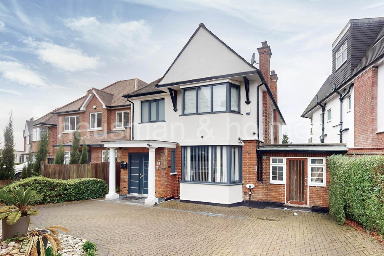 Cranbourne Gardens, NW11