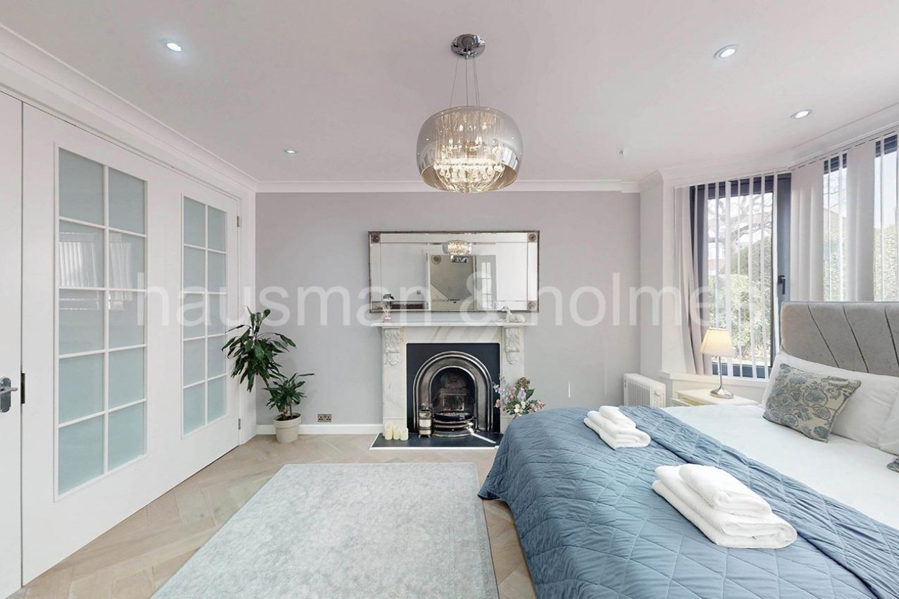 Cranbourne Gardens, NW11