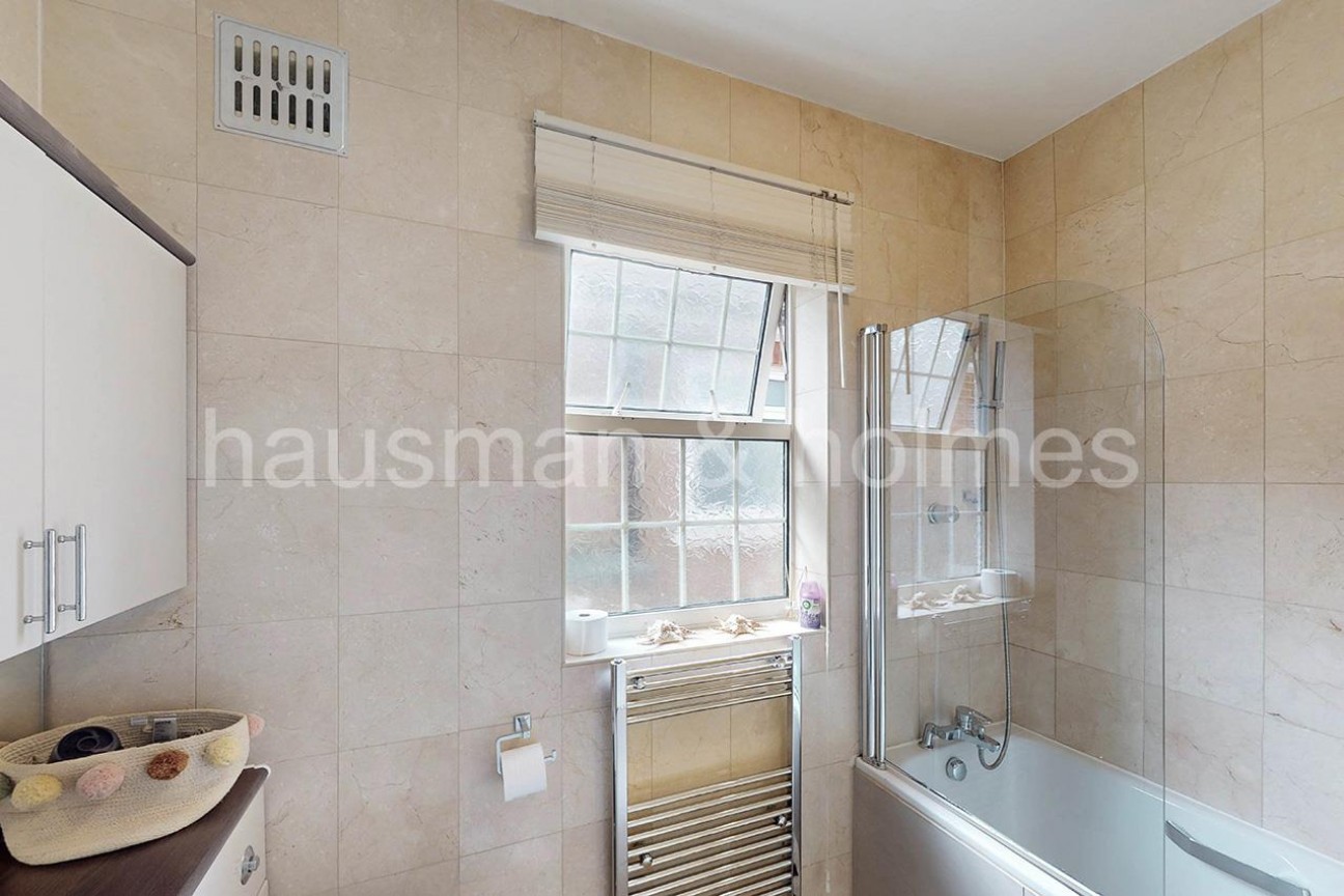 Cranbourne Gardens, NW11