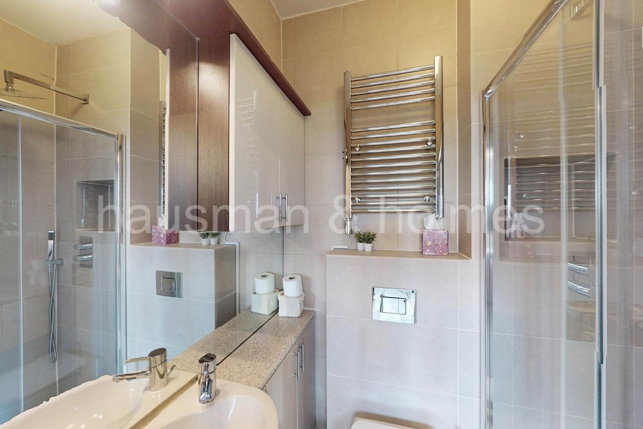 Cranbourne Gardens, NW11