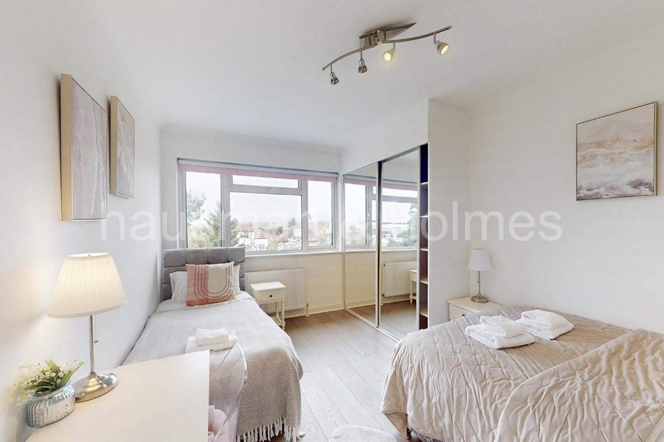 Cranbourne Gardens, NW11