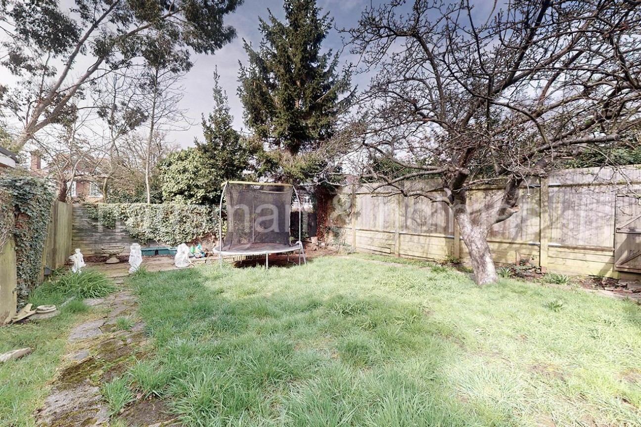 Cranbourne Gardens, NW11