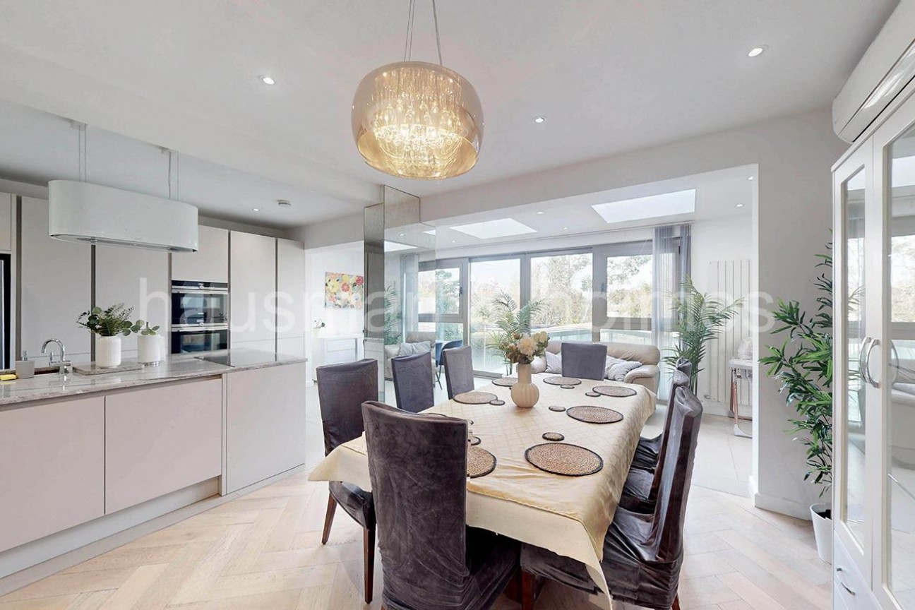 Cranbourne Gardens, NW11