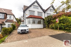 Hodford Road, NW11