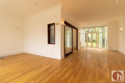 Hodford Road, NW11
