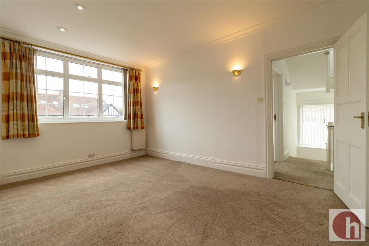 Hodford Road, NW11